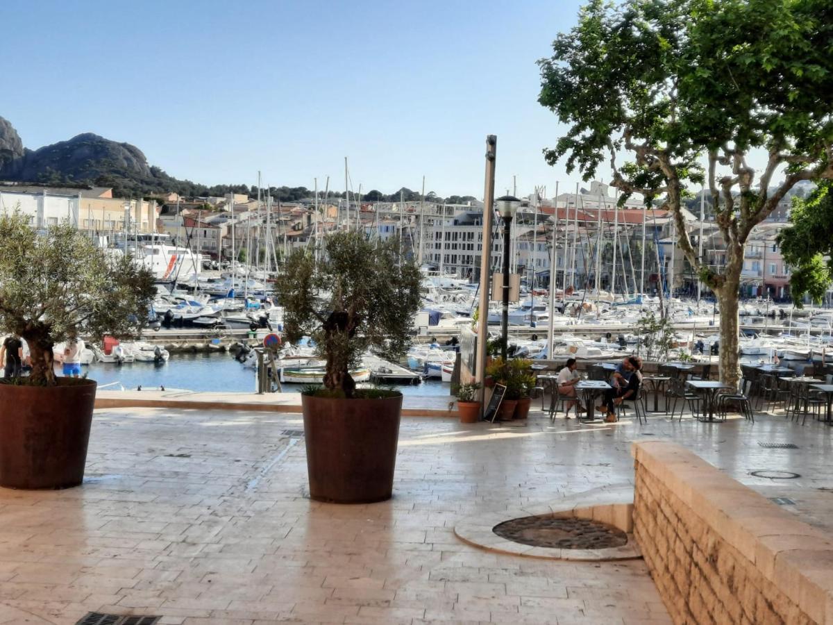 Renovated Fully Equipped Studio For 2 To 4 Pers Apartment La Ciotat Bagian luar foto